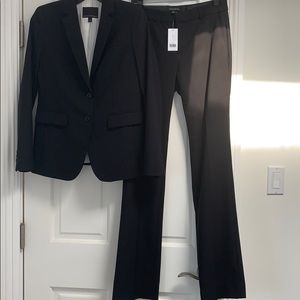 Banana republic suite set